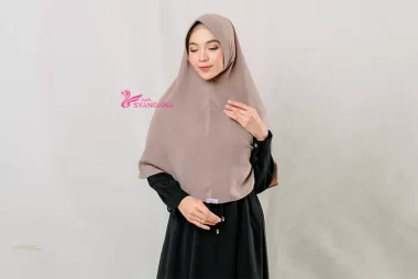Bergo Jilbab Syar’i Kekinian Pilihan Praktis untuk Look Stylish Tanpa Gerah